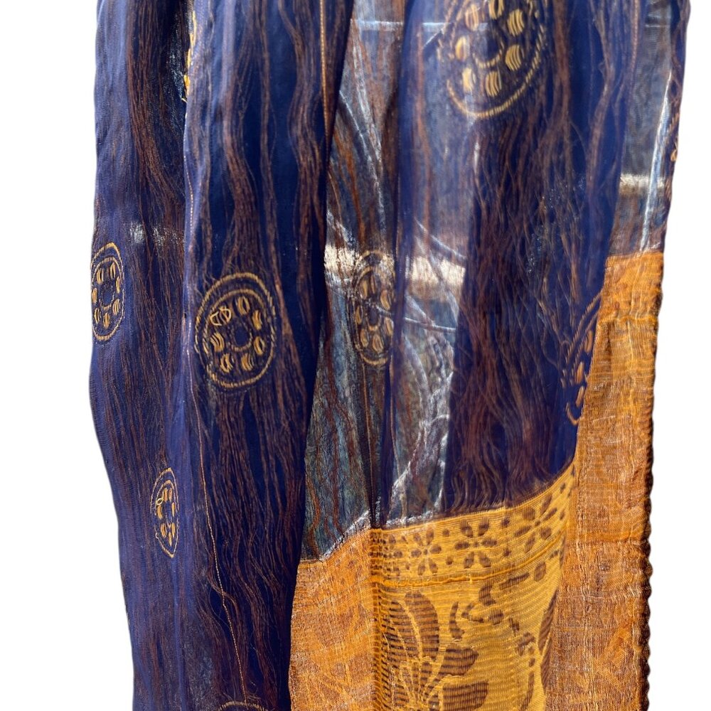 Vintage Handwoven Sari Scarf With Gold & Navy Blue Patterns & Tassels - Picture 3 of 5